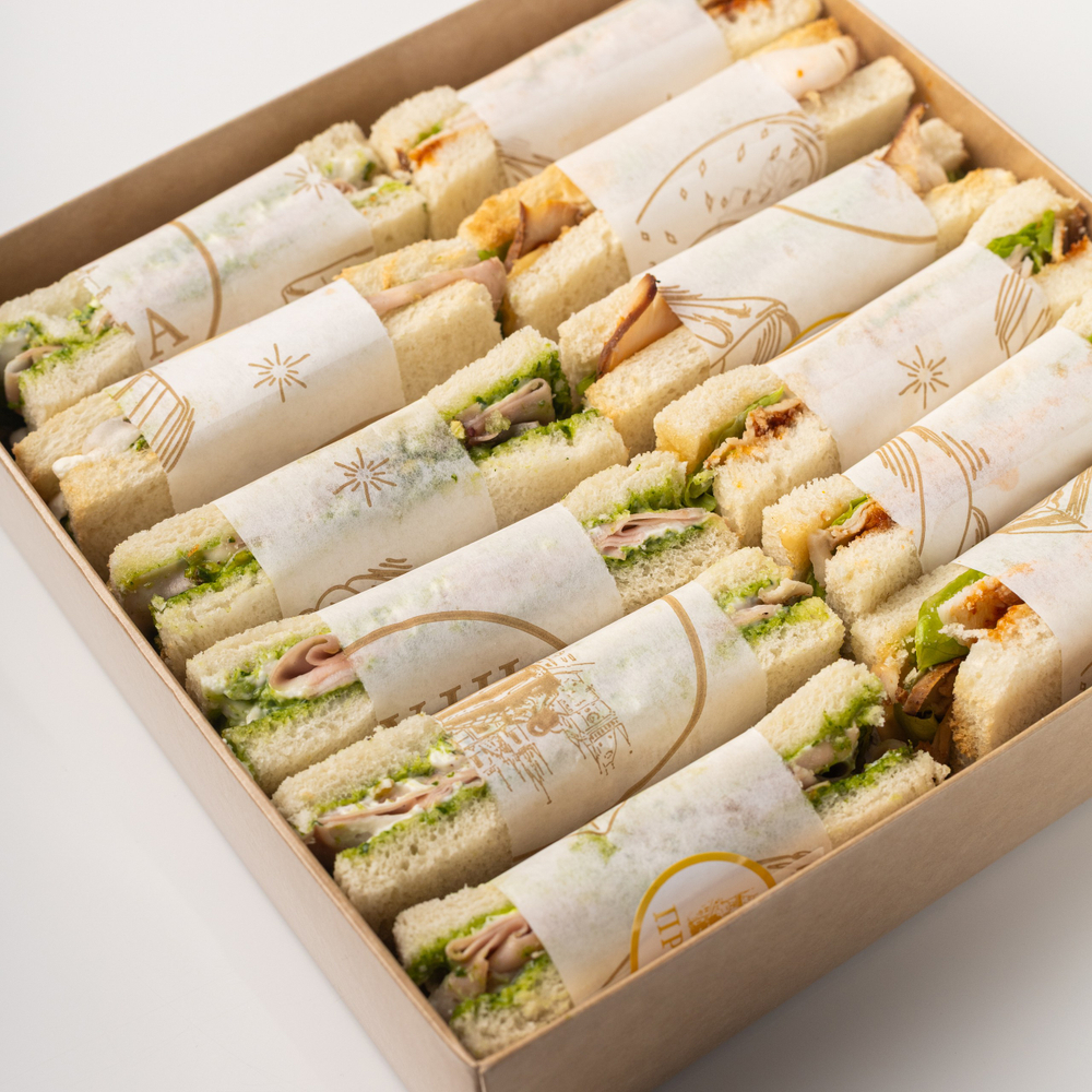 Бокс сэндвичей с цыпленком и мортаделлой