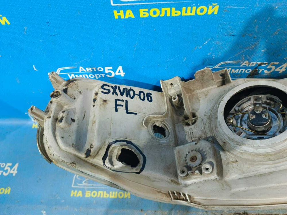 Фара передняя левая TOYOTA CAMRY 1993