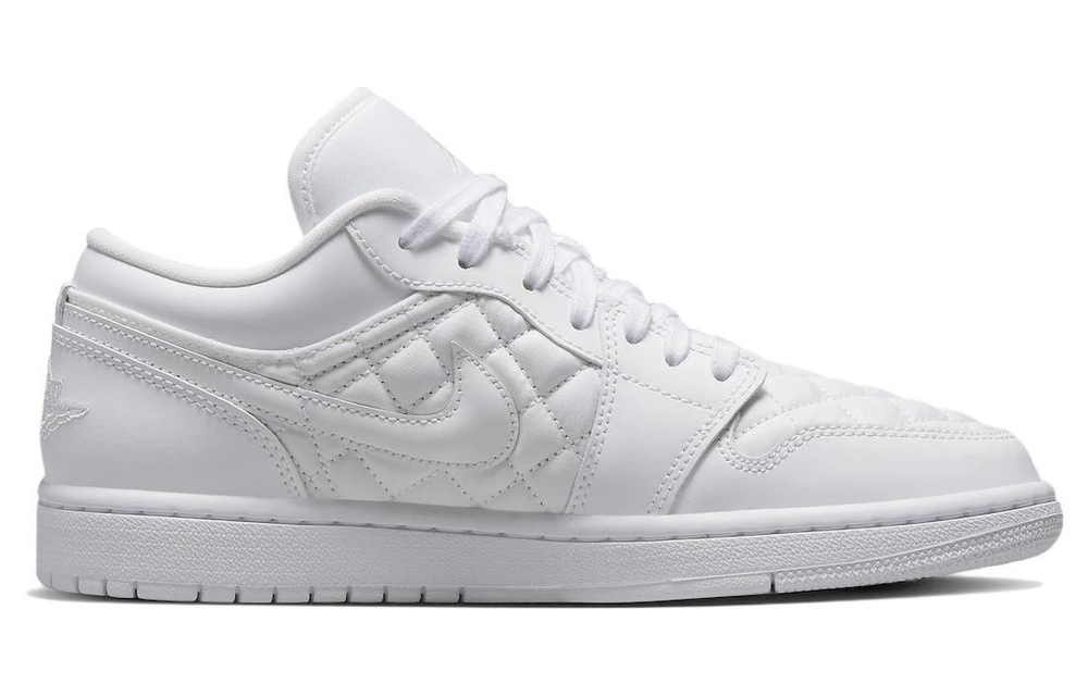Кроссовки Jordan Air Jordan 1 Low Quilted "Triple White" (Женская размерная сетка)