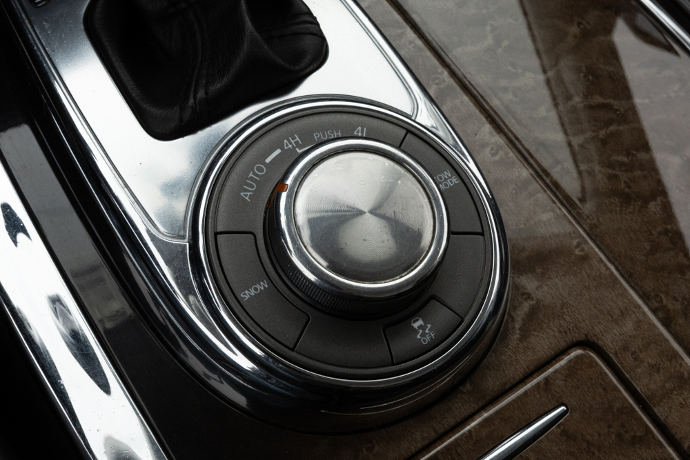 Infiniti QX56, 2010 год