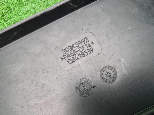 Кожух замка капота Cadillac SRX 2 (2009-2016)