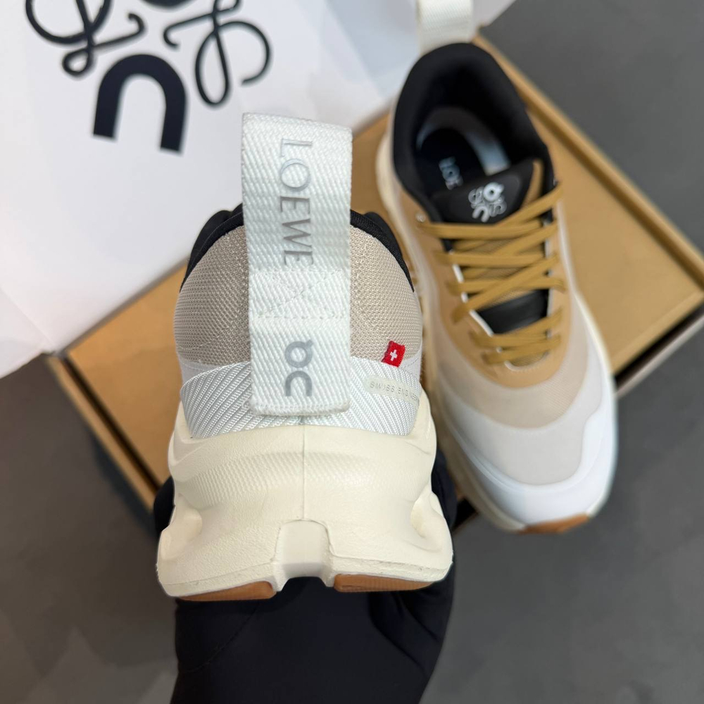 Кроссовки Loewe