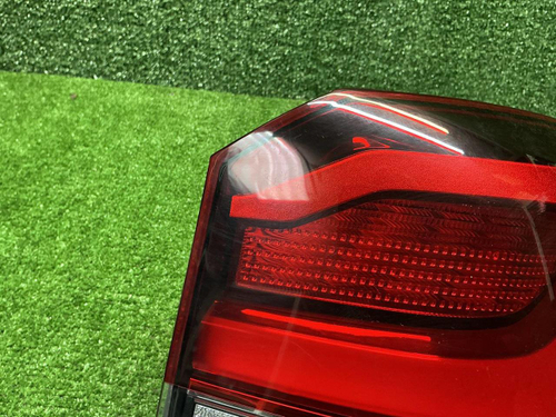 Фонарь правый внешний BMW X1 F48 (2019-2022)