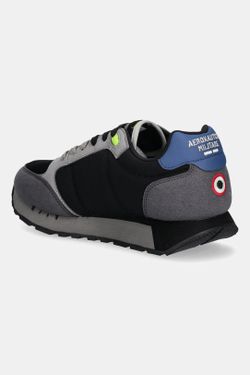 Кроссовки из текстиля