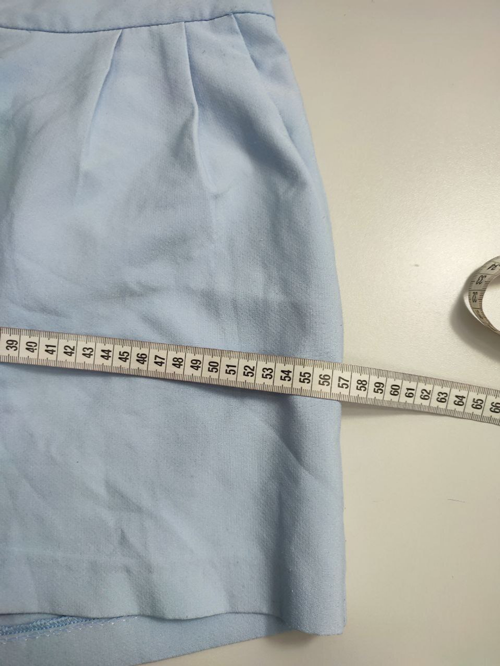 Шорты светло-голубые 46 размер