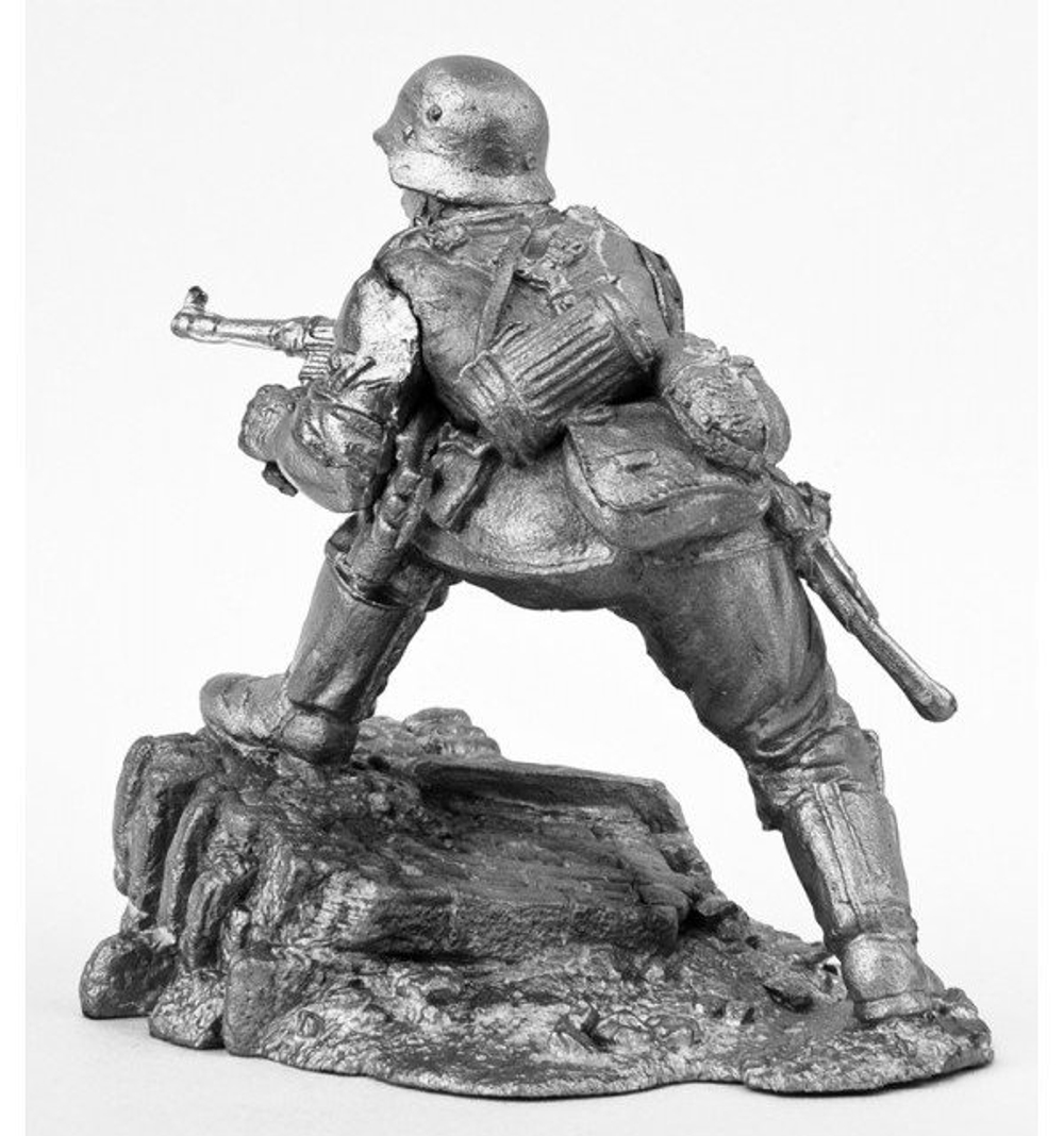 Солдатик оловянный Немецкий пехотинец, 1944 г.