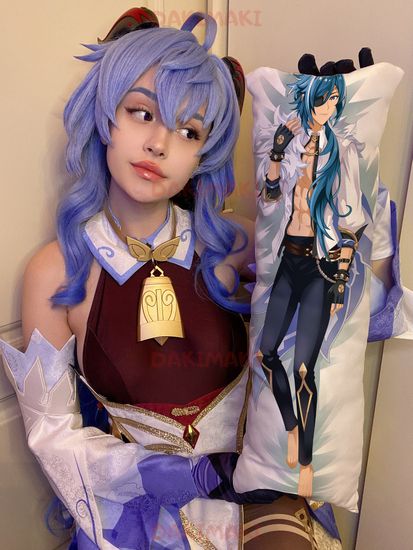 Мини дакимакура Кэйа из Геншин Импакт | Genshin Impact арт. M0904, 60х20 см