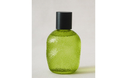 Zara Home Ароматический спрей для тканей и одежды Bergamot & Sandalwood 190 мл, освежитель, аромат древесный