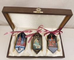 Набор ёлочных игрушек "Конфеты с ручной росписью Палех" в футляре