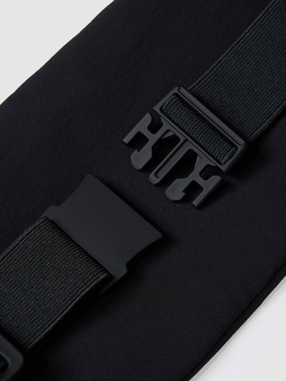 Сумка поясная GRI чёрная