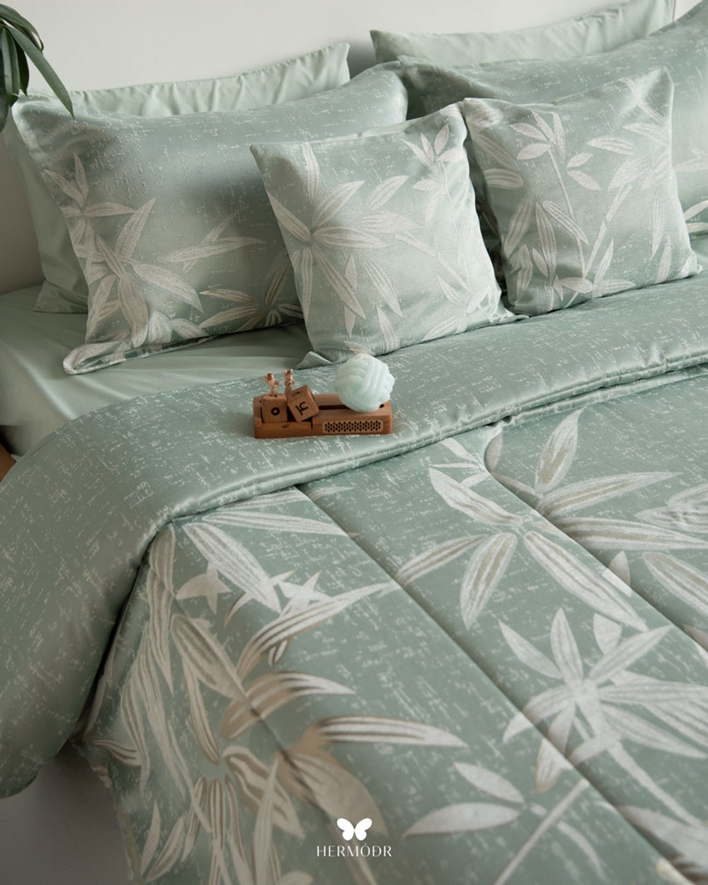 Комплект постельного белья двуспальный Konar Coral Hermodr 8 предметов 130220316 Иран