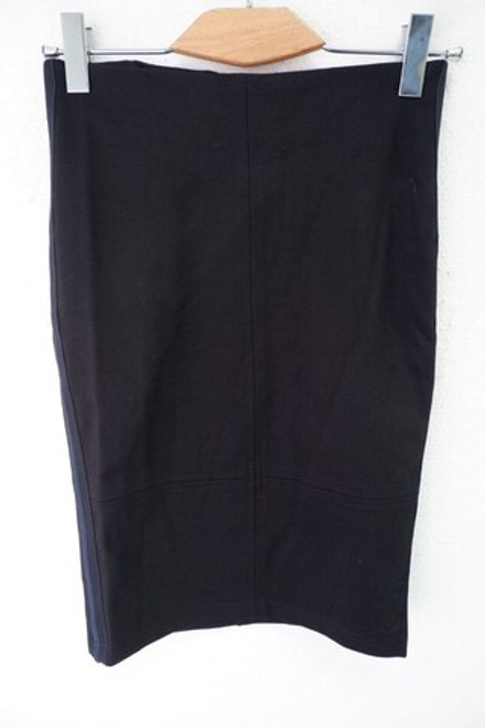 Юбка Yarmina классическая 44 размер