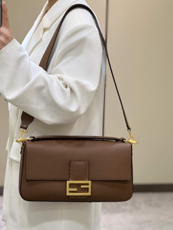 Fendi Baguette Bag 32 cm
