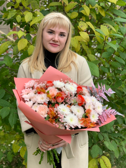 Букет цветов Сочный персик