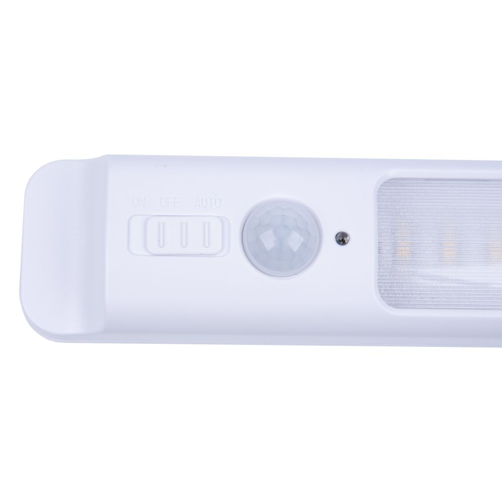 ULM-F47-0.9W-4500K-3AA SENSOR IP20 WHITE Светильник светодиодный для мебели с датчиком движения. Питание 3АА не в-к. 200x42x36.5мм. 150Lm. ТМ Uniel