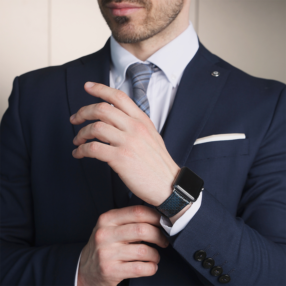 Ремешок для Apple Watch 40/41/42 mm из кожи питона, синего цвета