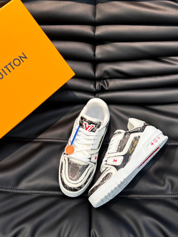 Louis Vuitton Trainer Sneaker