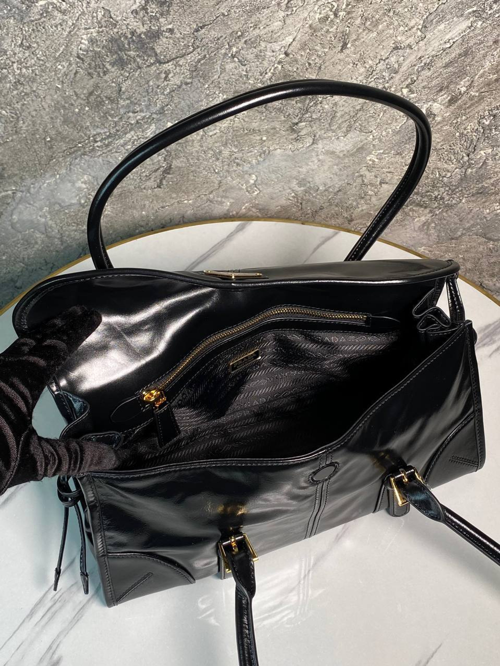 Сумка Prada