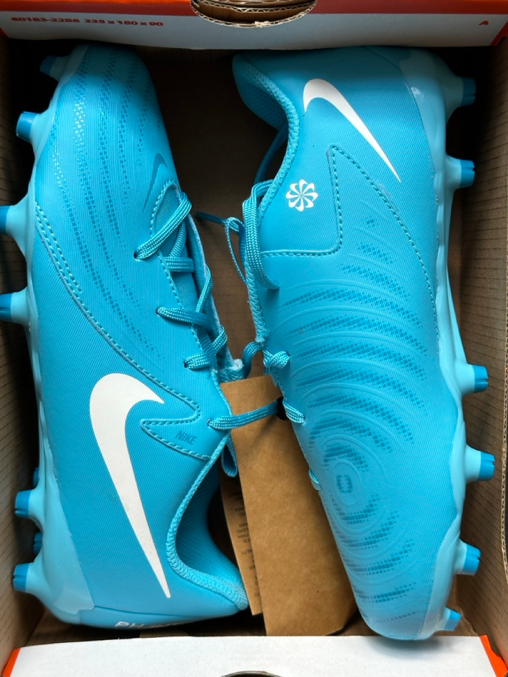 Бутсы Nike Phantom GX 2 Academy FG/MG Junior - синий