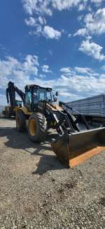 BIZON 888 Экскаватор-погрузчик 888 (Дизельный, 4,4 л, 102 л.с., АТ)