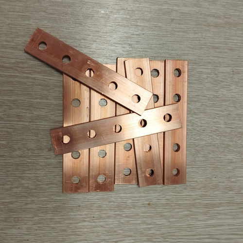 Шина медная L.N.PE 150х30x3мм, 5 отверстий М8, VSTMSK