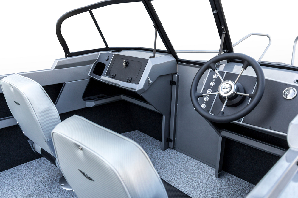 Катер Volzhanka YAVA XL BOWRIDER