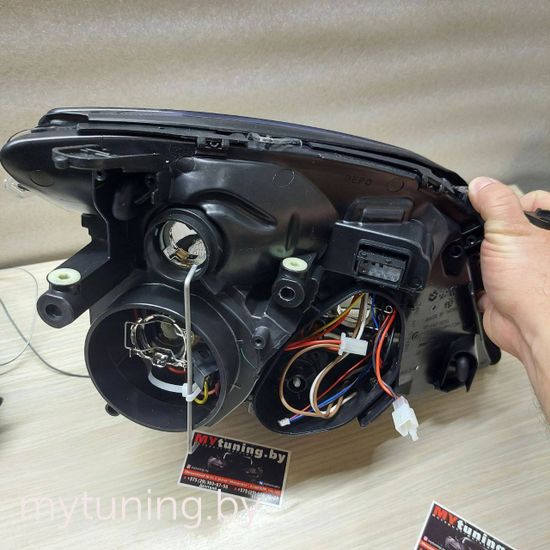 Передние фары Opel Vectra C angel eyes black