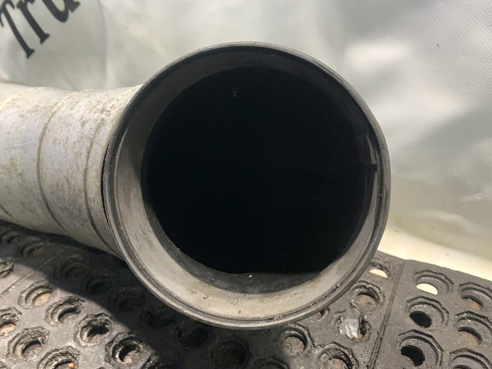 Патрубок воздушного фильтра