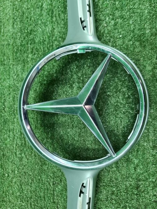 Накладка решетки радиатора Mercedes E C238 (16-21)