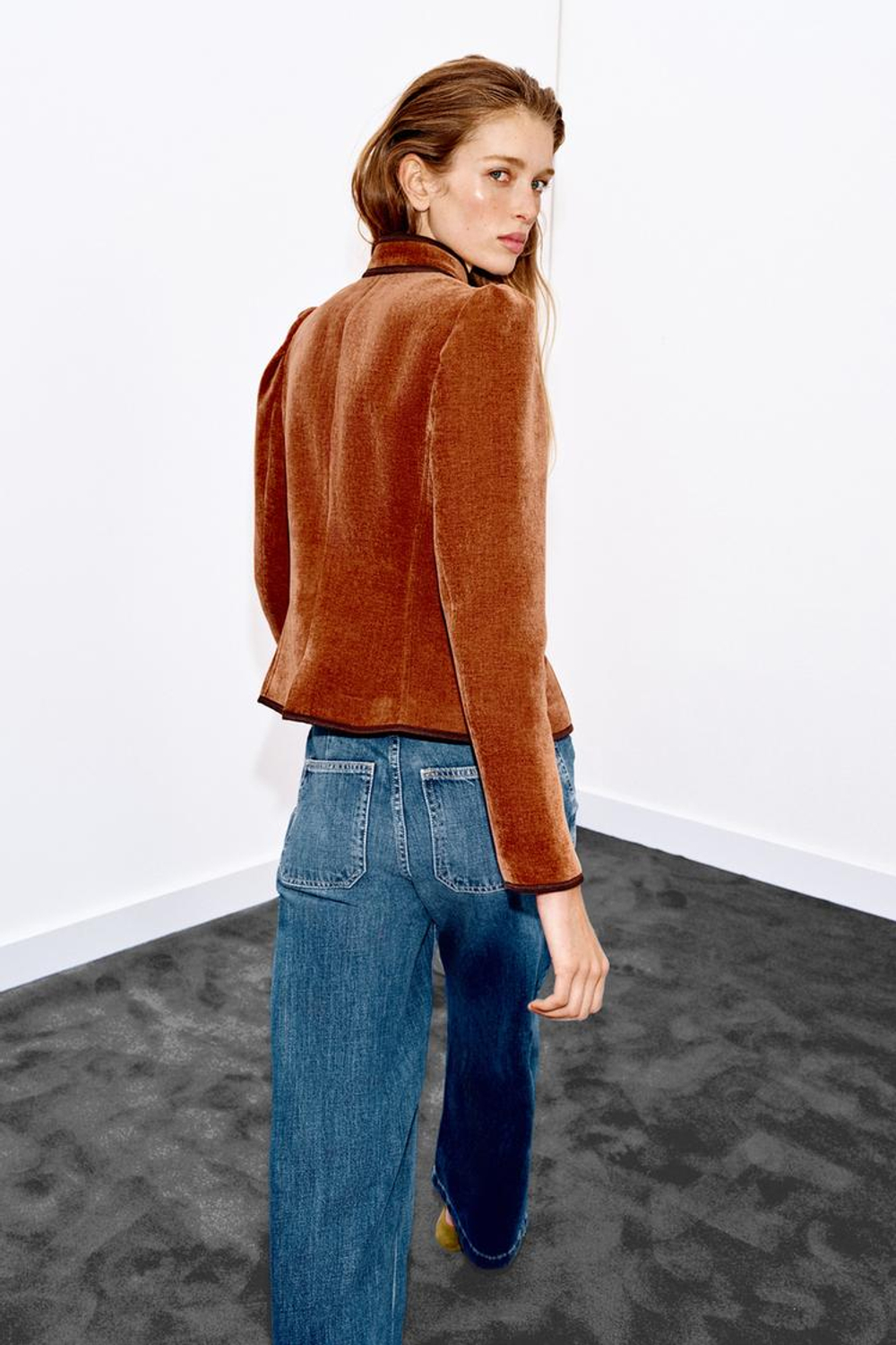 ZARA БЛЕЙЗЕР С КОНТРАСТНЫМИ КАНТАМИ, ЦВЕТ ЖЖЕНОГО АПЕЛЬСИНА