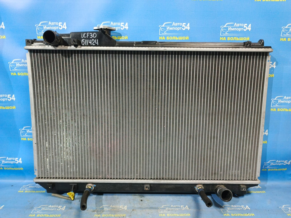 Радиатор двигателя TOYOTA CELSIOR 2000-2006