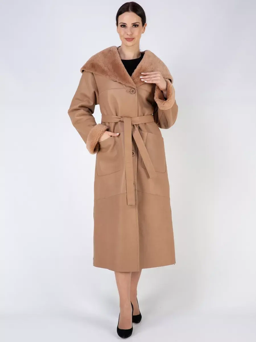 Дубленка зимняя натуральная с капюшоном