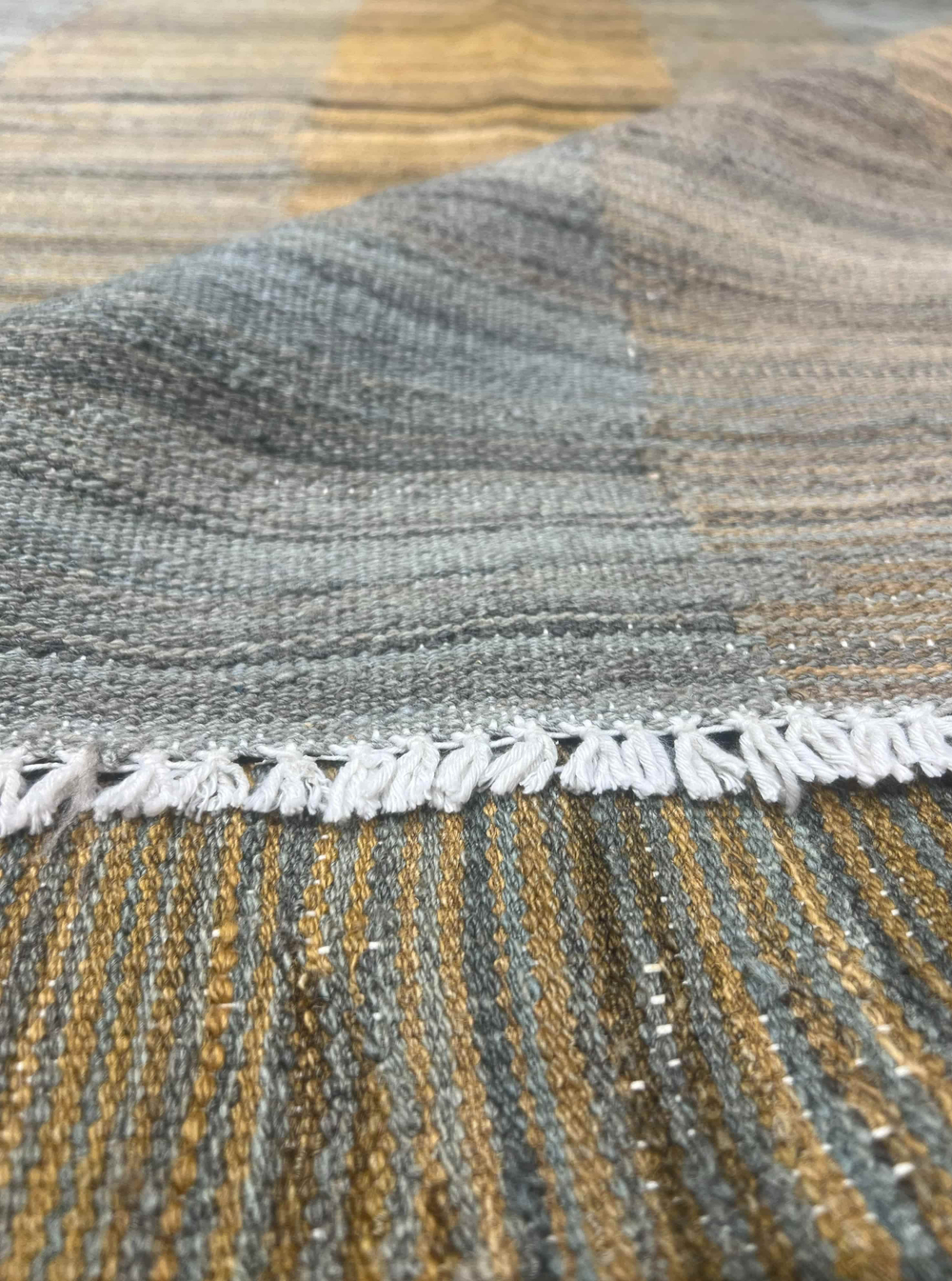 Modern kilim 190 x 280 см