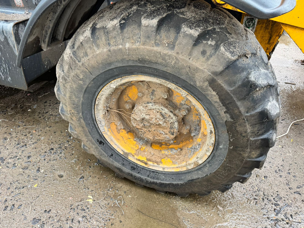 LiuGong CLG* Экскаватор-погрузчик CLG777A	 (Дизельный, 4,5 л, 95 л.с., АТ)