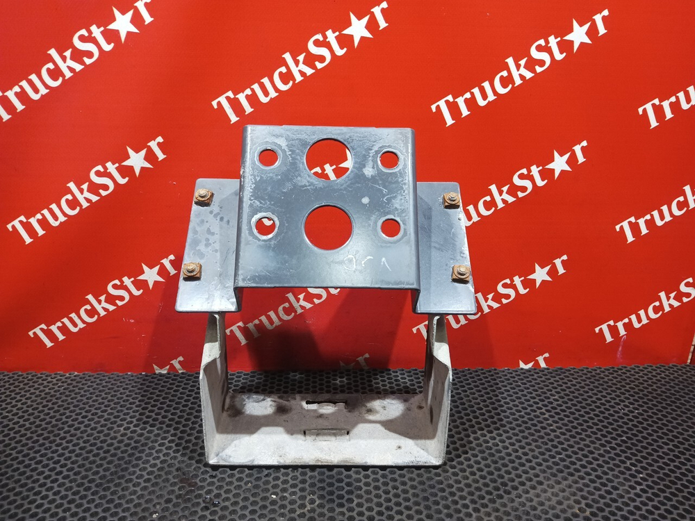 Кронштейн противооткатного упора 2018г