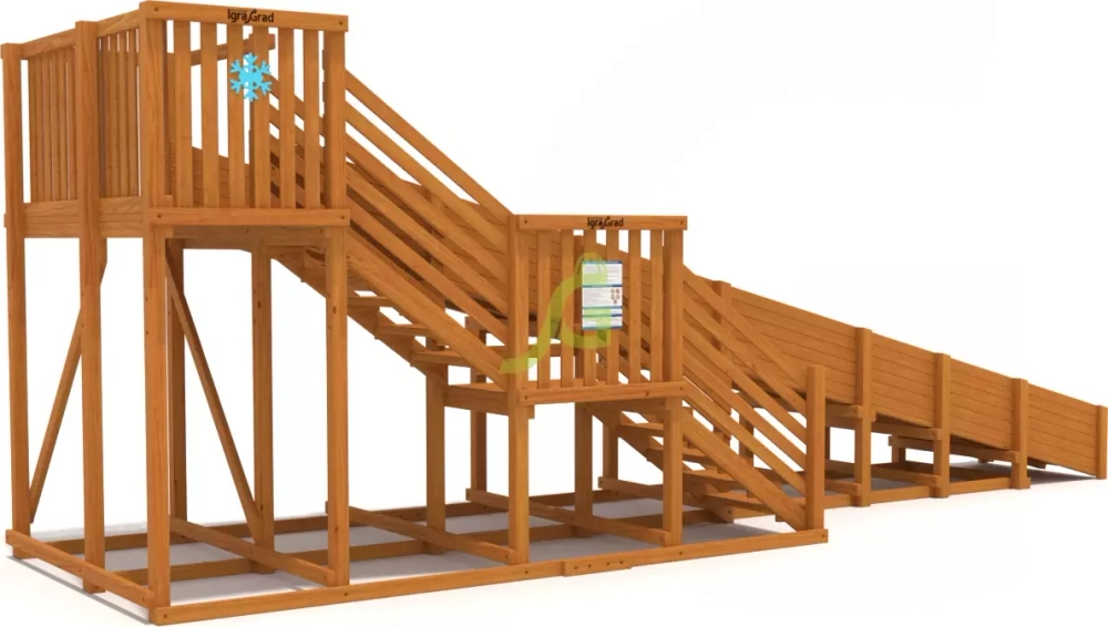 Зимняя деревянная горка большая