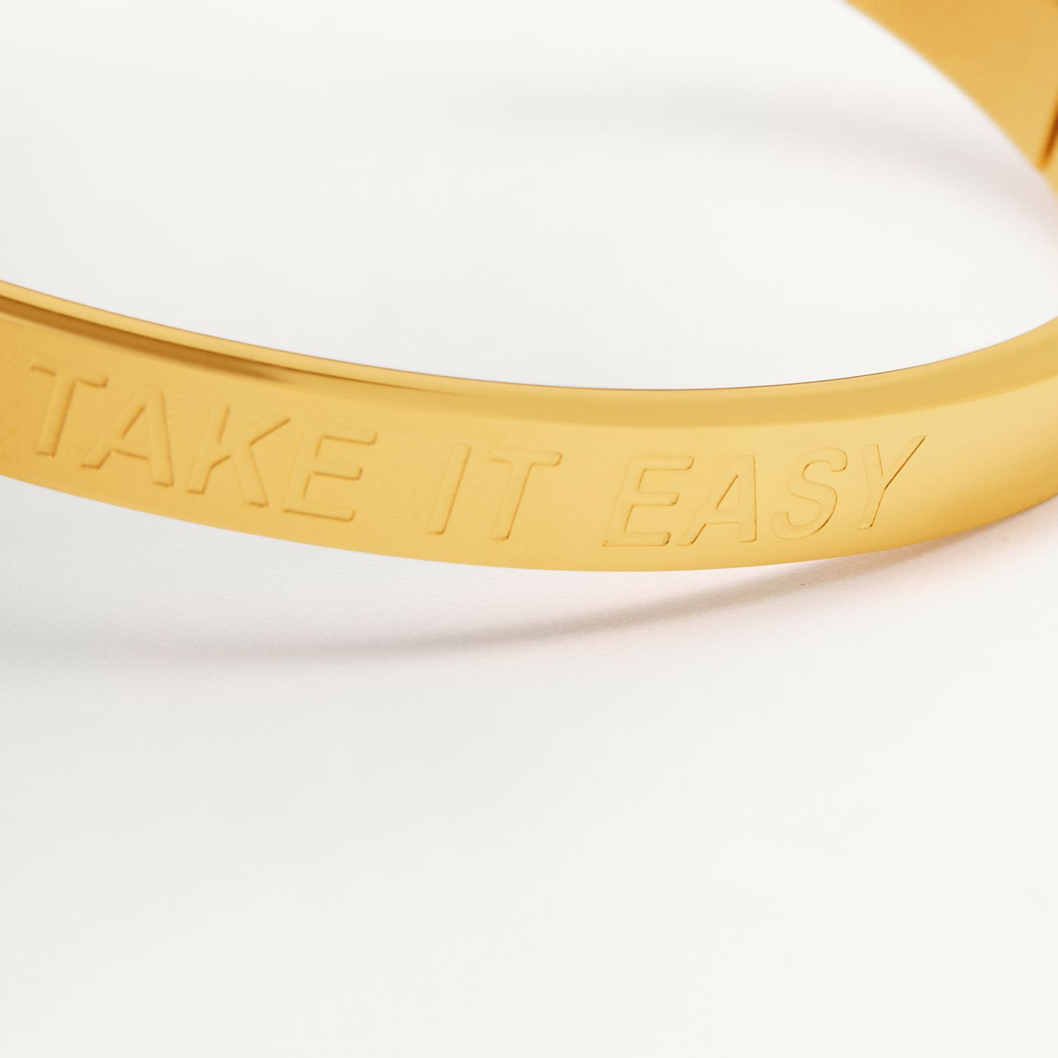 Браслет Смотри на вещи проще