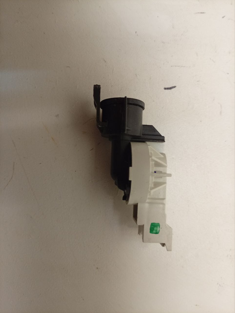 ESL98330 ктп2 Датчик уровня (маностат) для посудомоечной машины AEG Electrolux Zanussi 140000554083 б/у