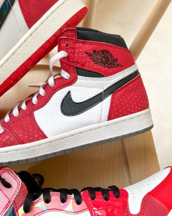 Кроссовки Nike AIR JORDAN 1 HIGH OG SPIDER MAN