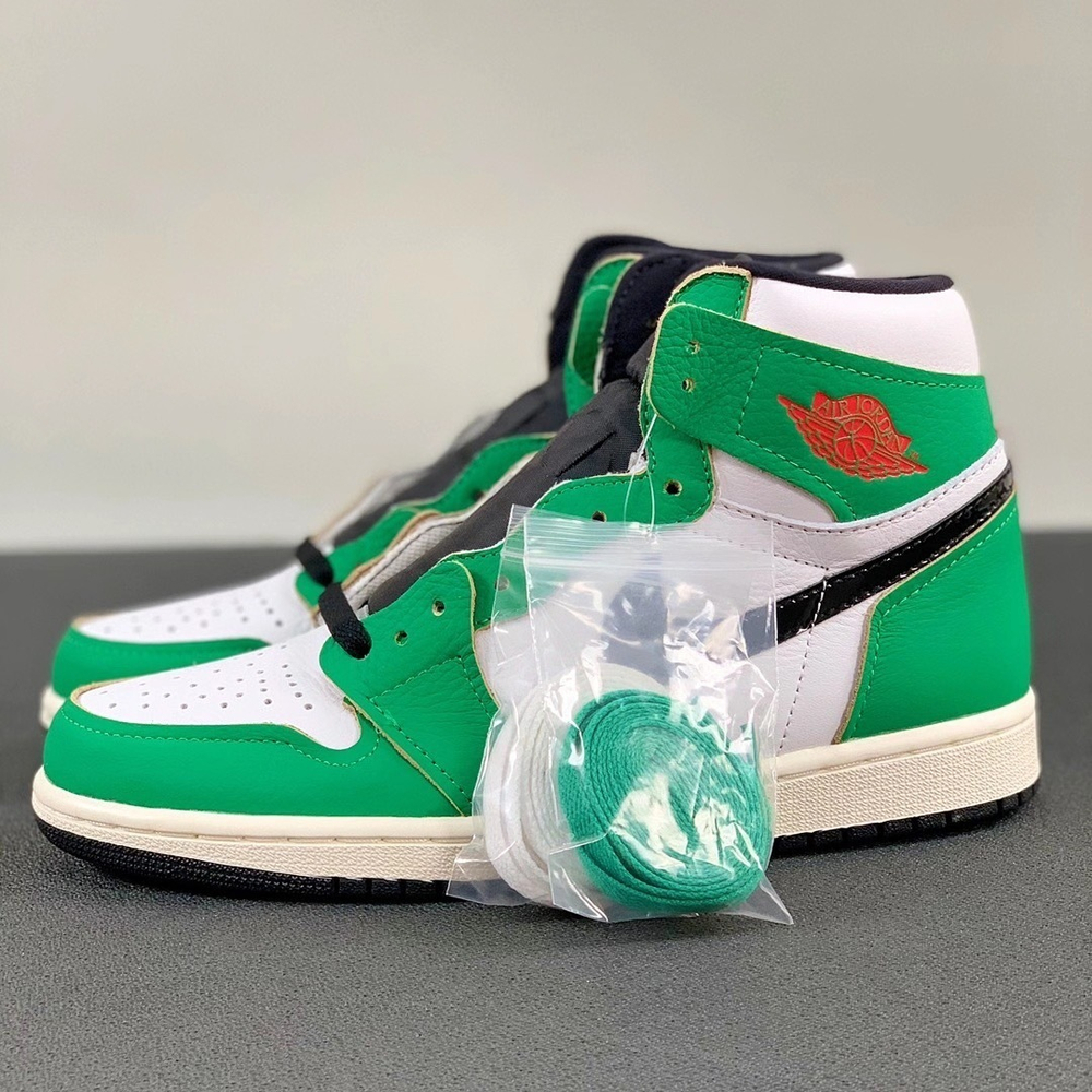 Air Jordan 1 High OG WMNS “Lucky Green”