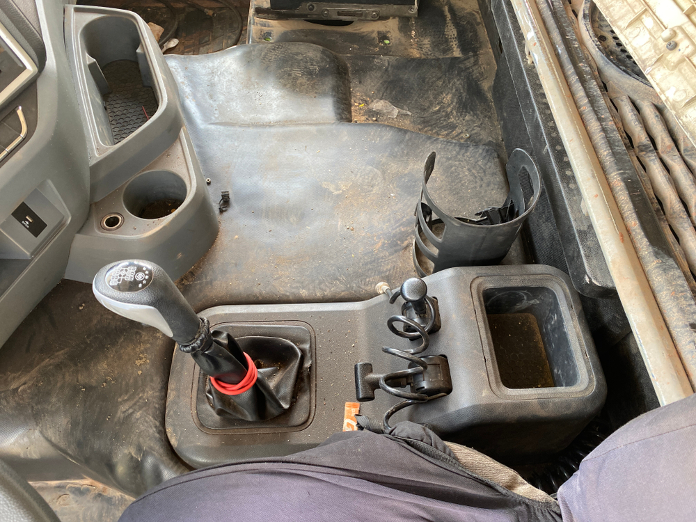 Shacman (Shaanxi) SX* 8x4 Самосвал SX33186V366 (Дизельный, 11,6 л, 423 л.с., МТ)