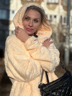 Худи /эко мех / персик