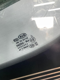 Стекло лобовое Kia Carnival 3 (2014-2021)