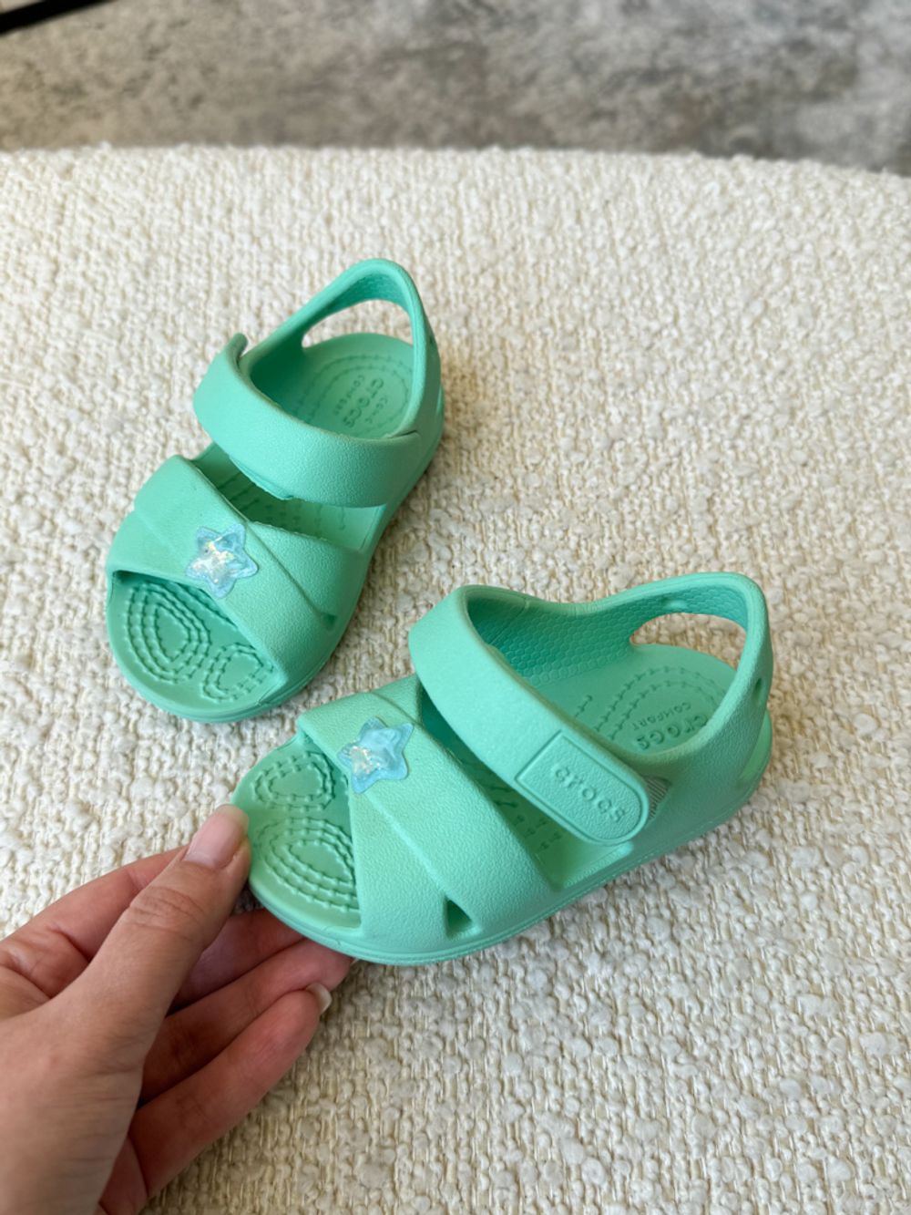 Новые сандалии Crocs, 20