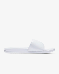 Nike benassi white shop