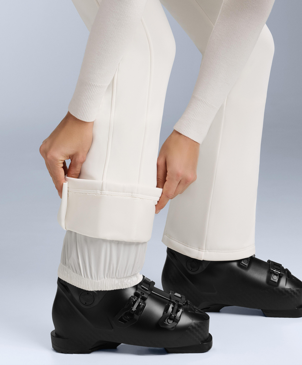 OYSHO Водонепроницаемые эластичные брюки-клеш SKI, белый