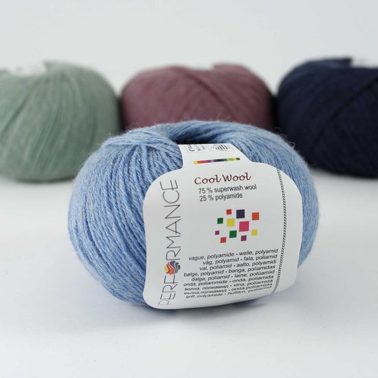 Пряжа Cool Wool 4-ply PERFORMANCE (75% шерсть супервош, 25% полиамид)