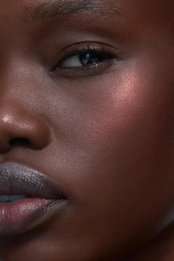 ZARA ХАЙЛАЙТЕР, ВИШНЕВЫЙ РУБИН