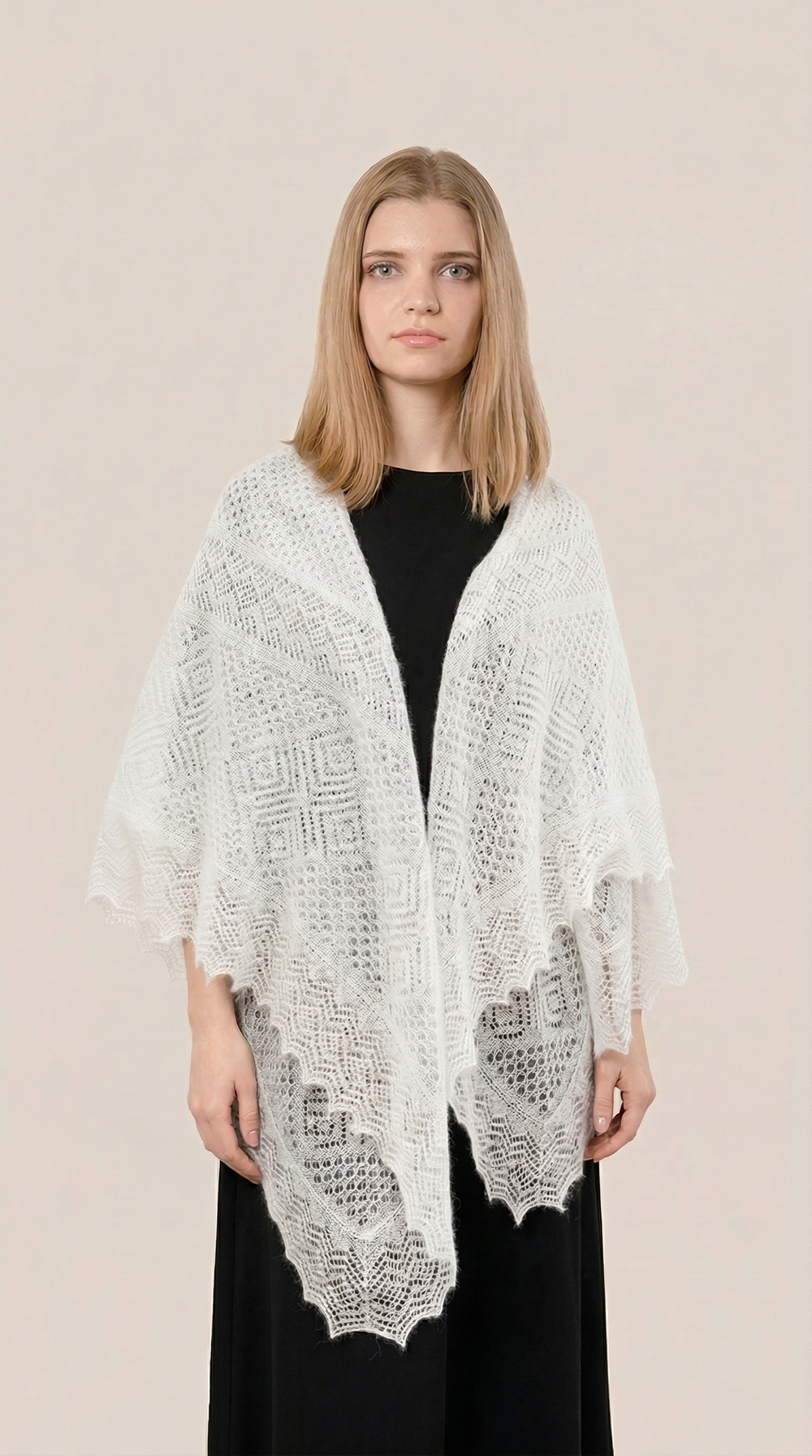 Оренбургский пуховый платок с шелком АШ140-02 экрю