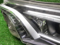 Фара левая Toyota Rav 4 CA40 (2015-2019) LED